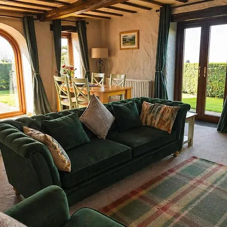 別荘 Garth Cottage, Castle Carrock, Family Friendly With Hot Tub And Views Castle Carrock